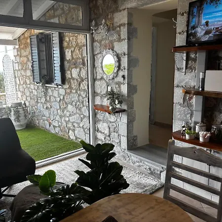 Villa Vista Featuring Amazing Sea Views With Pool, King Bed And Romantic Shower For Two Mesokhórion