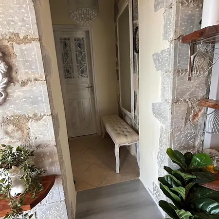 Villa Vista Featuring Amazing Sea Views With Pool, King Bed And Romantic Shower For Two Apartment
