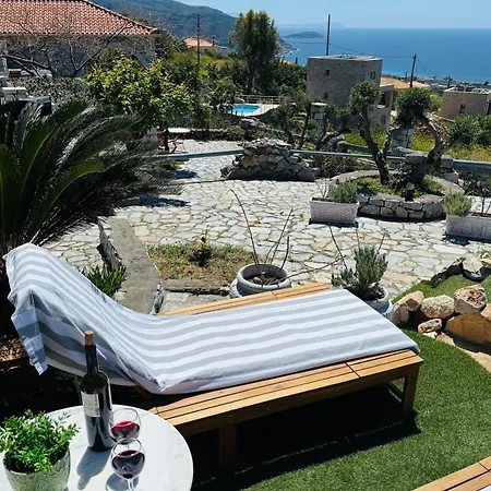 شقة Villa Vista Featuring Amazing Sea Views With Pool, King Bed And Romantic Shower For Two Mesokhórion