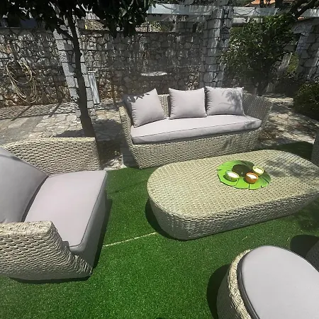 Villa Vista Featuring Amazing Sea Views With Pool, King Bed And Romantic Shower For Two *