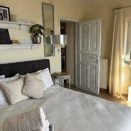 Villa Vista Featuring Amazing Sea Views With Pool, King Bed And Romantic Shower For Two Apartment