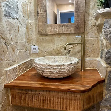 Villa Vista Featuring Amazing Sea Views With Pool, King Bed And Romantic Shower For Two Mesochorion (Evrytania)