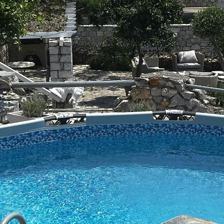 Apartment Villa Vista Featuring Amazing Sea Views With Pool, King Bed And Romantic Shower For Two *